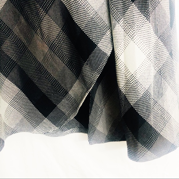 East 5th Midi Knee Length Skirt with Slit Size 10 - Picture 3 of 5